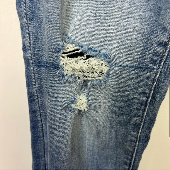 Garage high waist stretch jeggings medium wash. Size: 1 (Juniors) - Picture 6 of 13